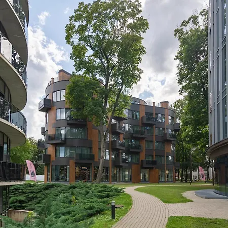 2 Bedroom Apt, 2 Garage Spots & Balconies, Self Check-in, By Cohost Druskininkai