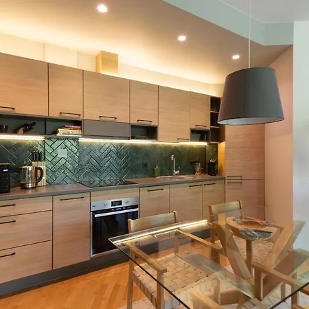 Apartment 2 Bedroom Apt, 2 Garage Spots & Balconies, Self Check-in, By Cohost Druskininkai